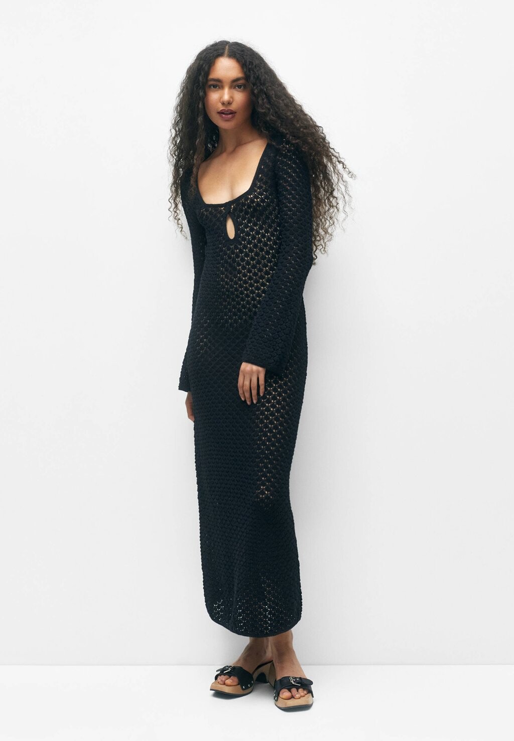 

Длинное платье PULL&BEAR, черный