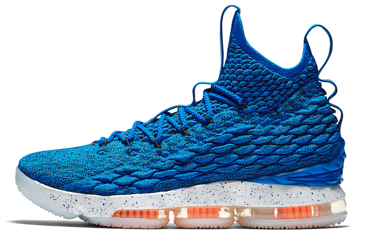 

Кроссовки Nike Lebron 15 из твердой древесины