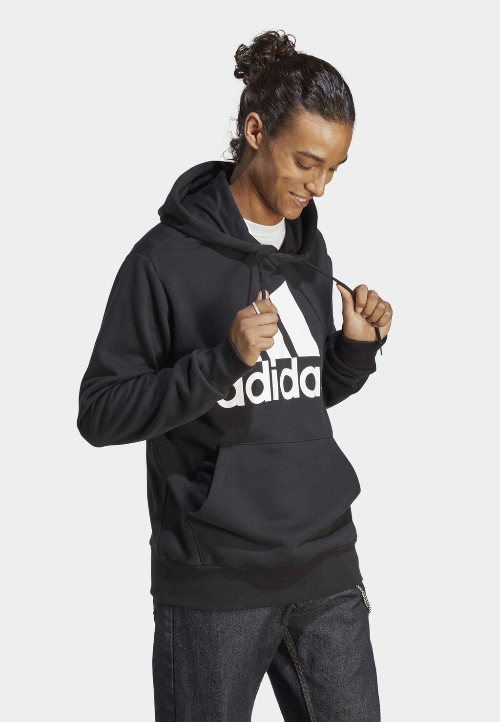

Худи Adidas
