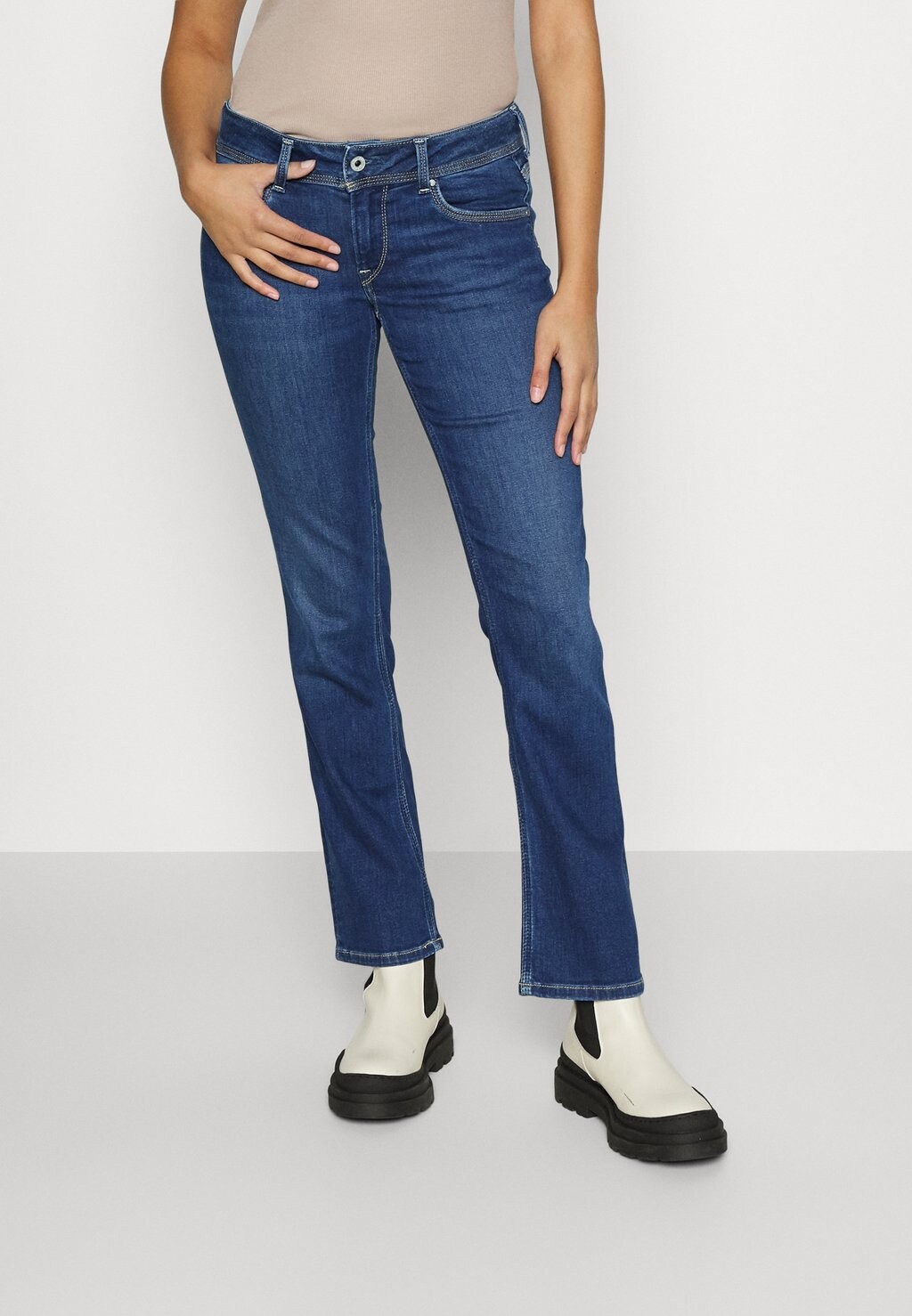 

Джинсы-сигареты Pepe Jeans