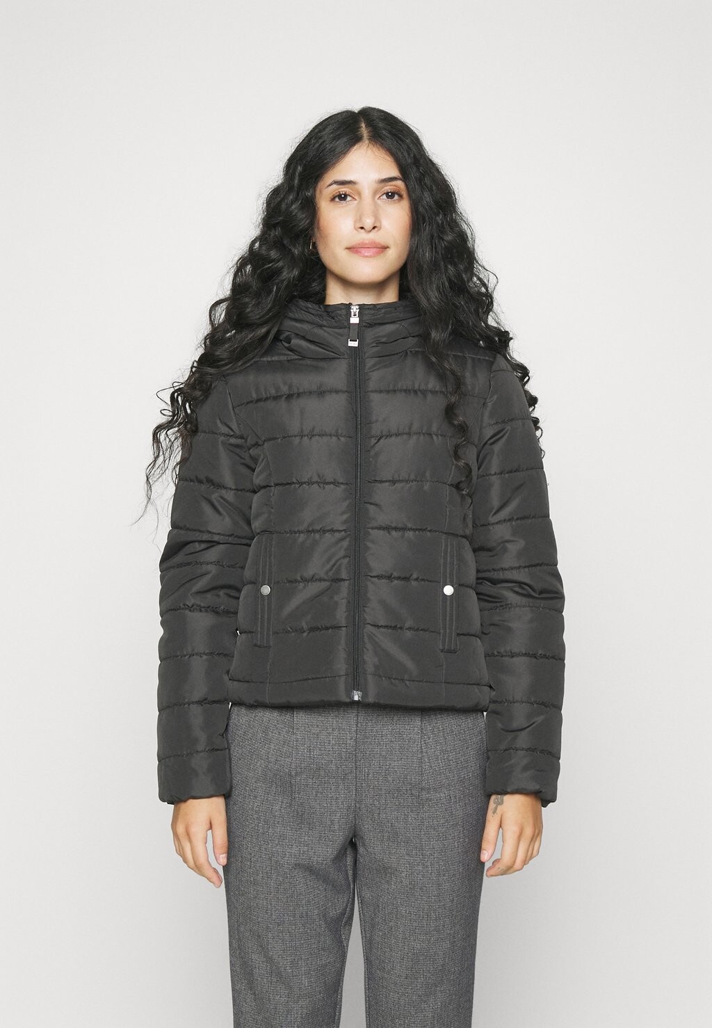 

Зимняя куртка Vero Moda Petite VMSIMONE HOODY JACKET, черный