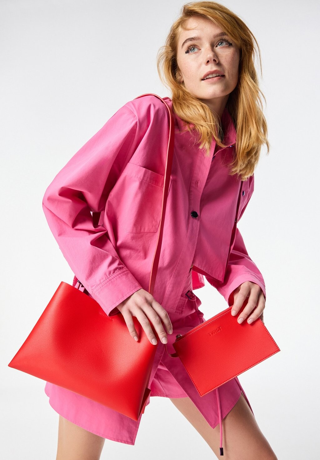 

Сумка DOUBLE PIECE LOOK Twist, цвет red