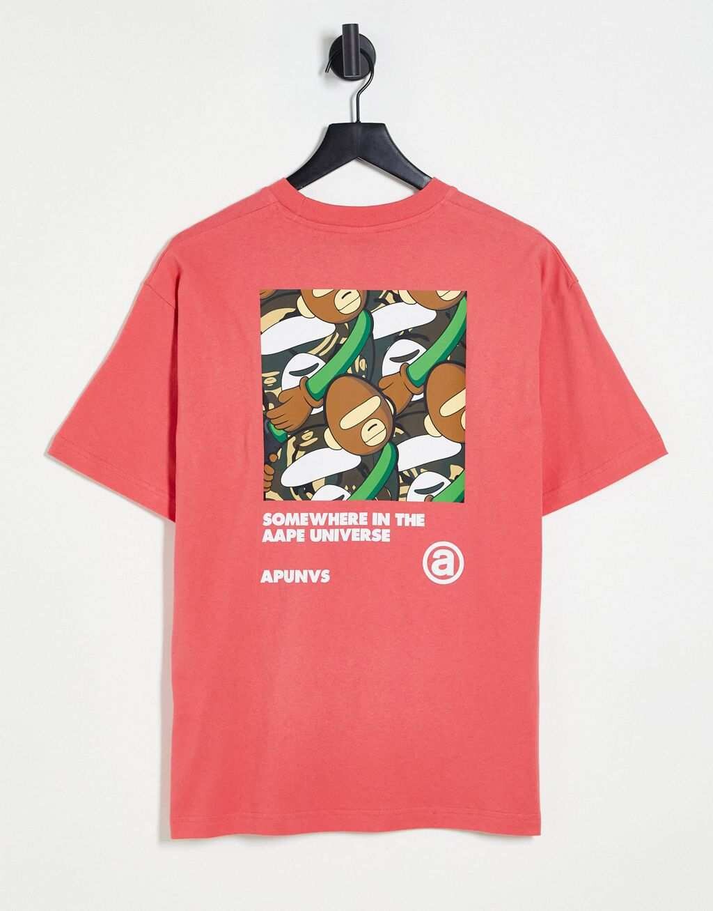 

Красная футболка с камуфляжным принтом на спине Aape By A Bathing Ape