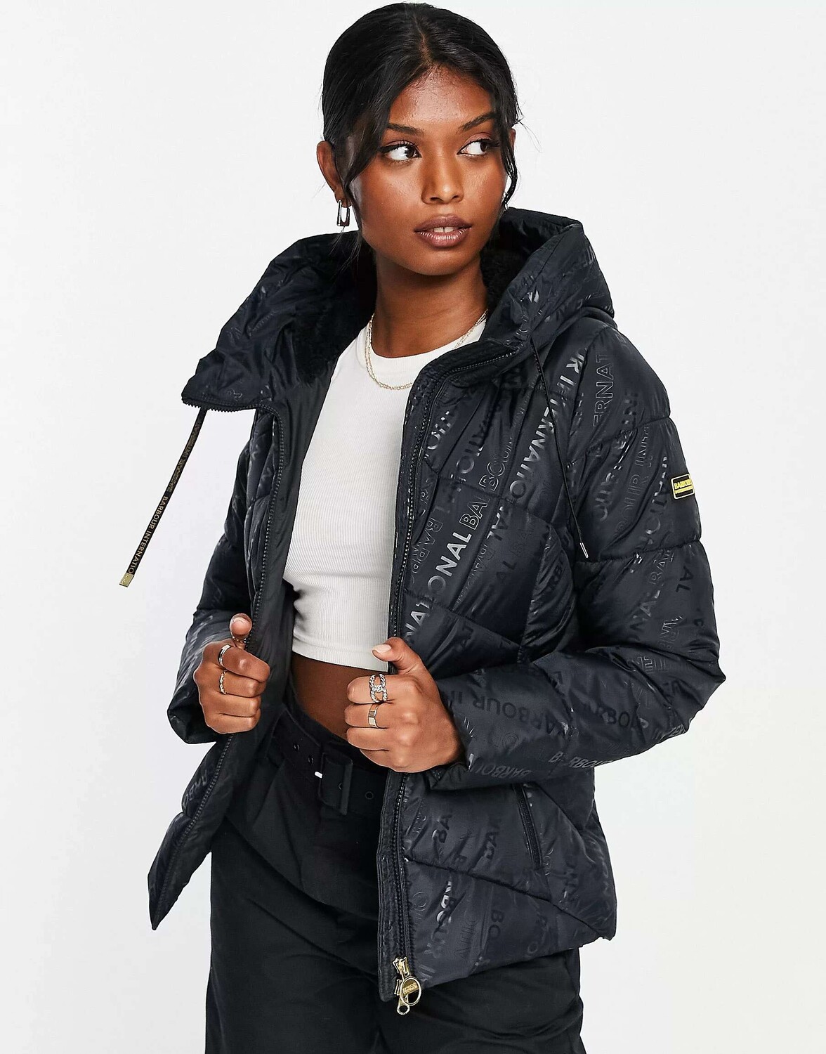 

Черное стеганое пальто с капюшоном Barbour International Valle, Черный