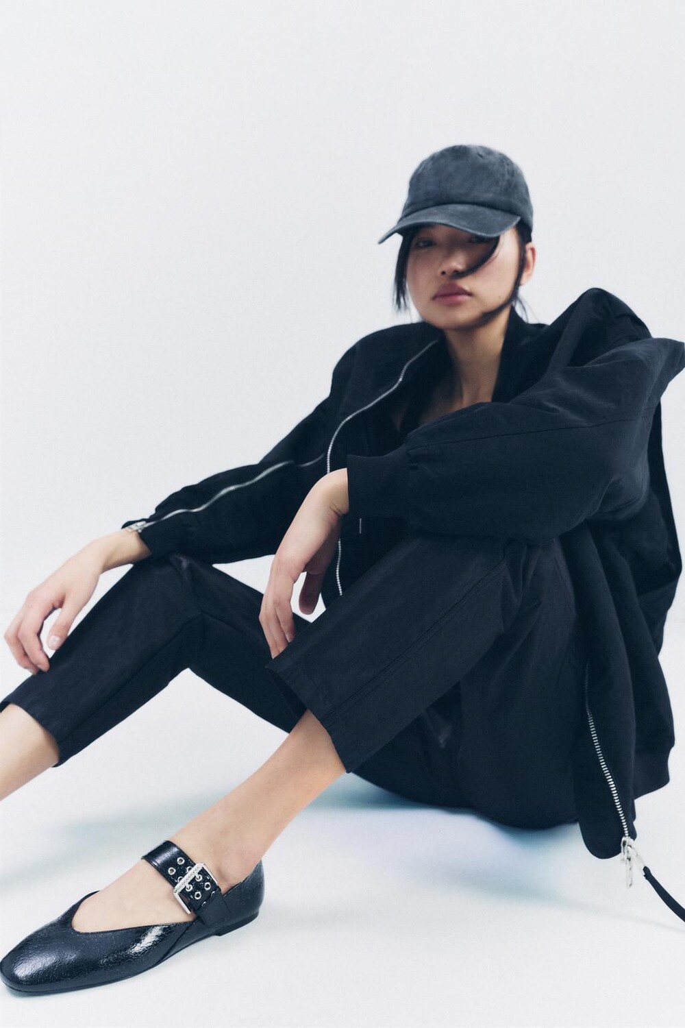 

Балетки с пряжками ZARA, черный