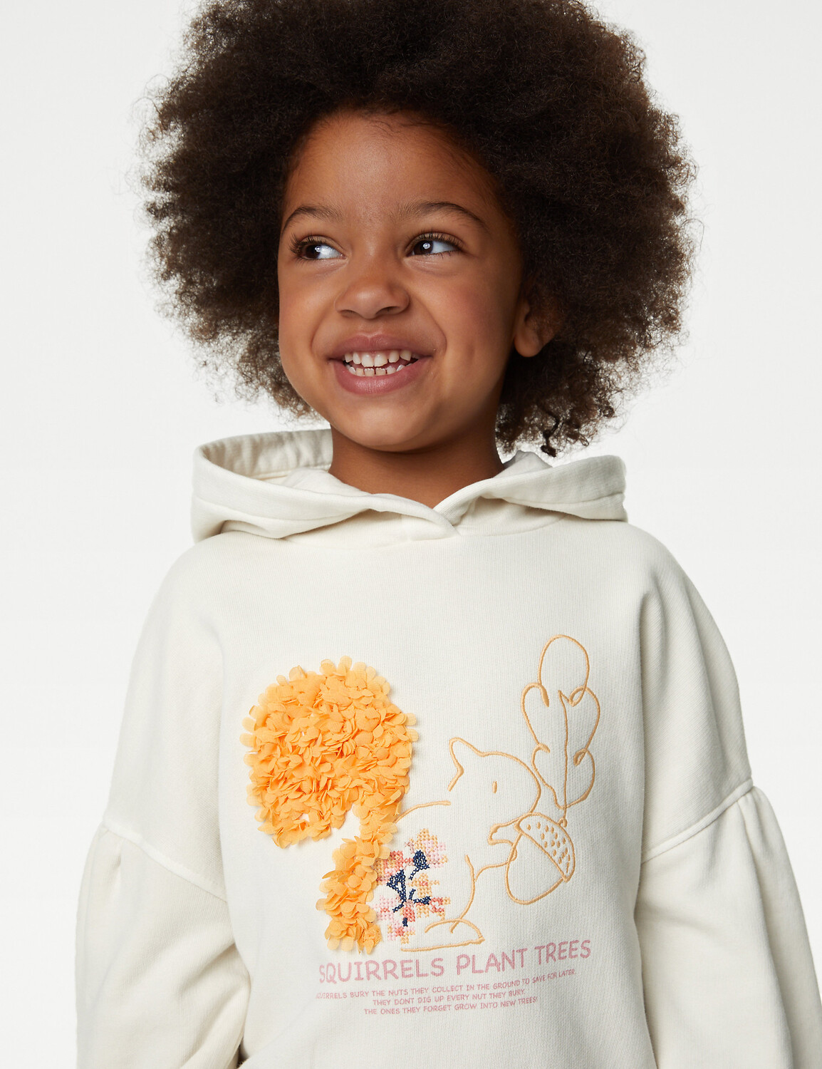 

Толстовка с капюшоном из хлопка с вышивкой белки (2–8 лет) Marks & Spencer, крем
