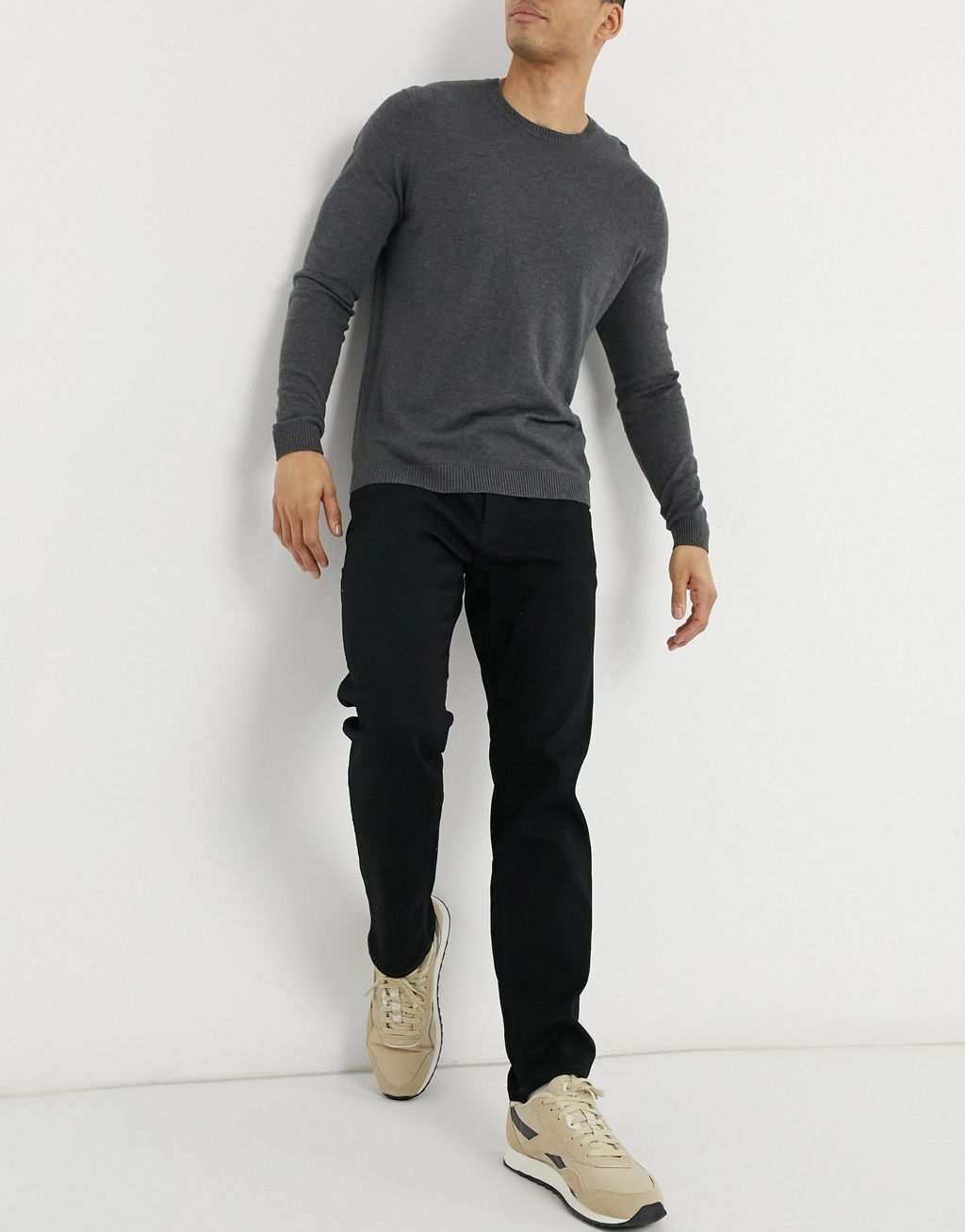 

Черные жесткие джинсы прямого кроя Jack & Jones Intelligence Mike