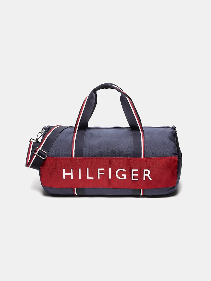 

Фирменная спортивная сумка Tommy Hilfiger