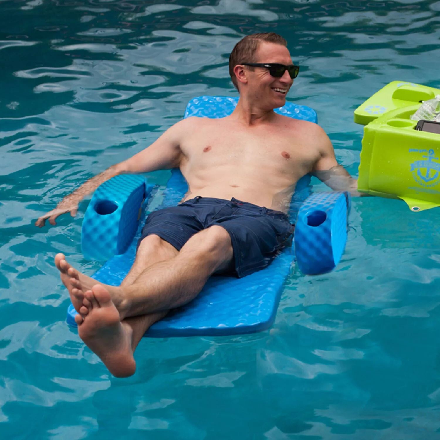 

Складной портативный поплавок для бассейна TRC Recreation Baja II Lounge, цвет Bahama Blue TRC Recreation