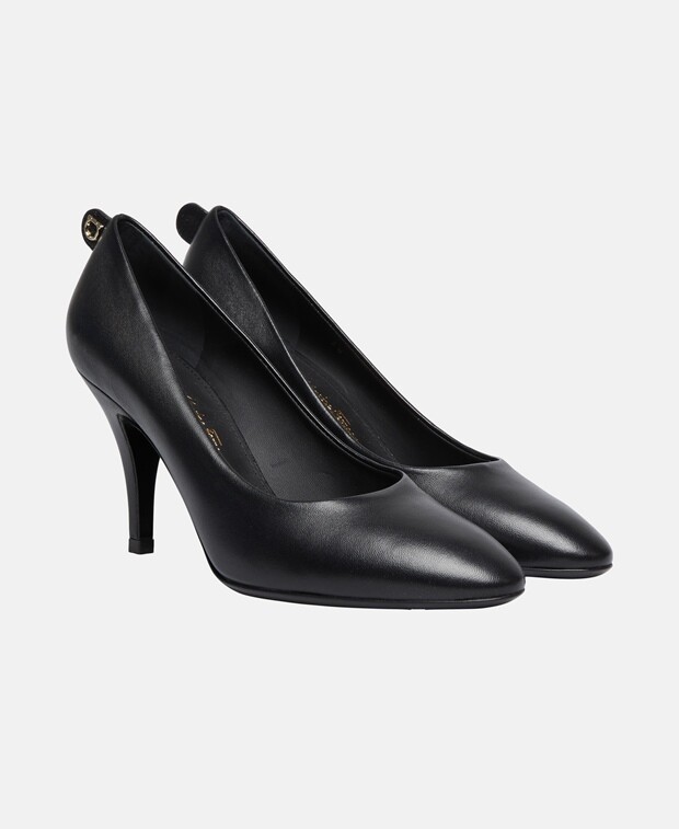 

ТУфли лодочки Salvatore Ferragamo, черный