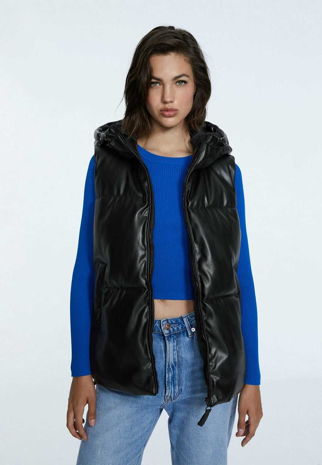 

Жилет Stradivarius