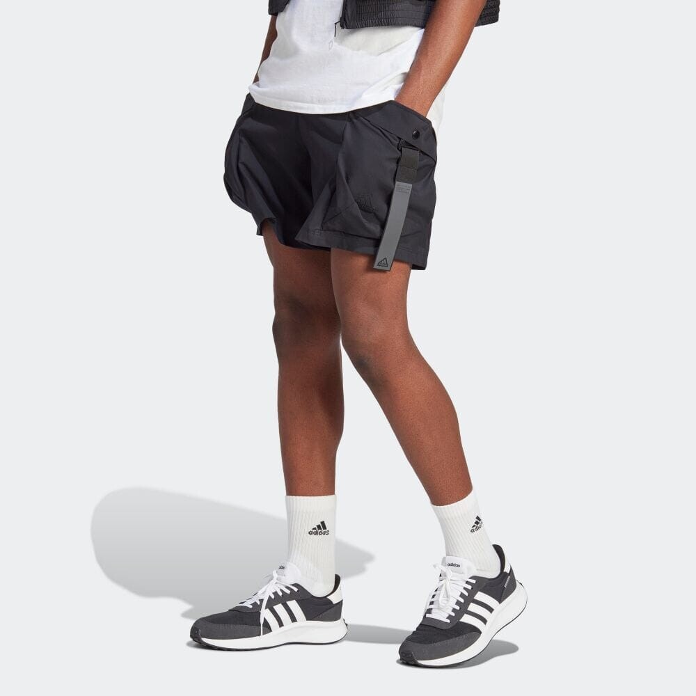 

Шорты Adidas IC6737, черный