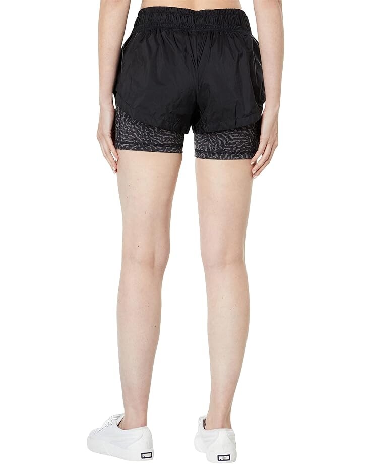 Шорты PUMA Run Marathon 2-in-1 Woven Shorts, цвет Puma Black