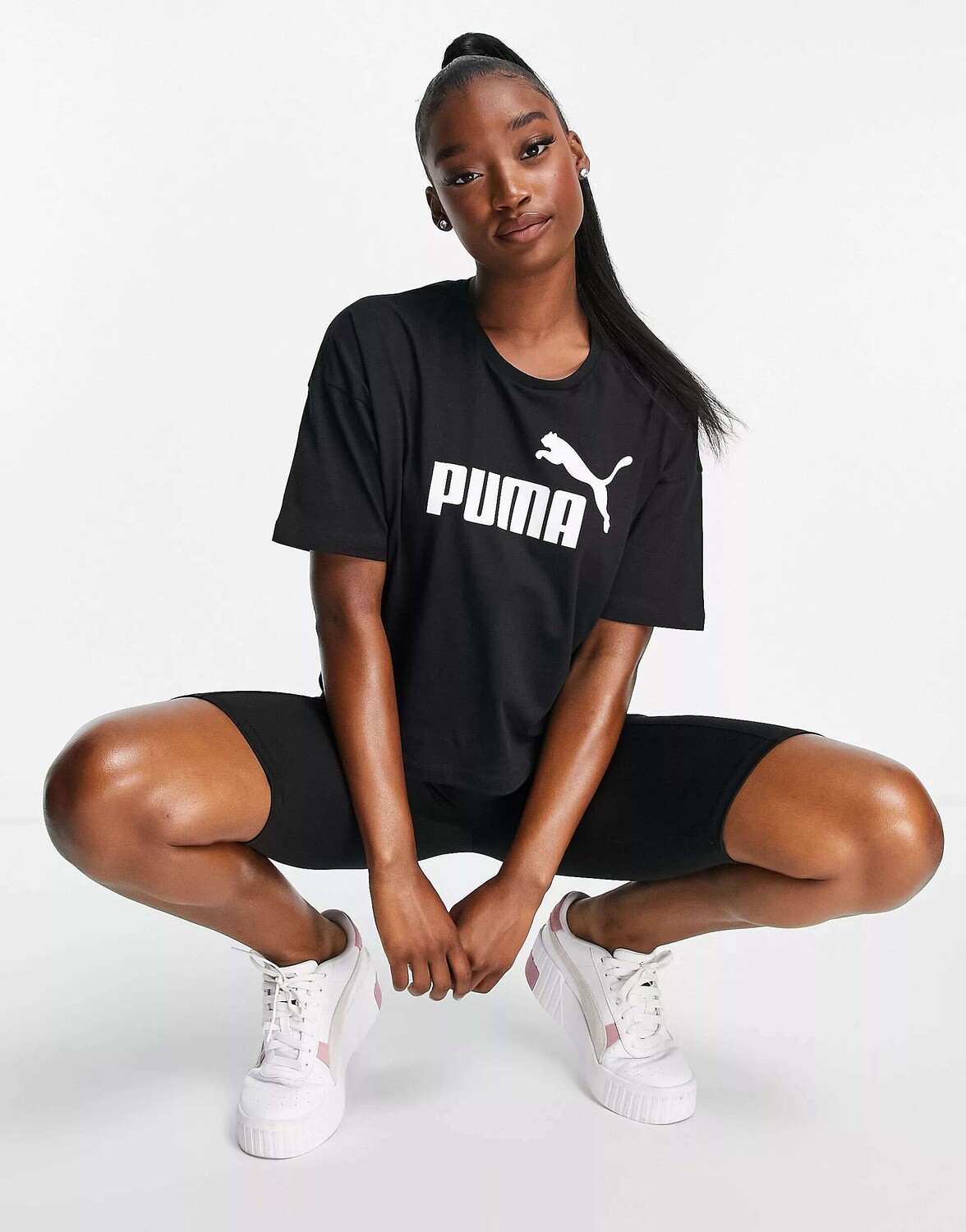 

Черная укороченная футболка с логотипом Puma Essentials, Черный