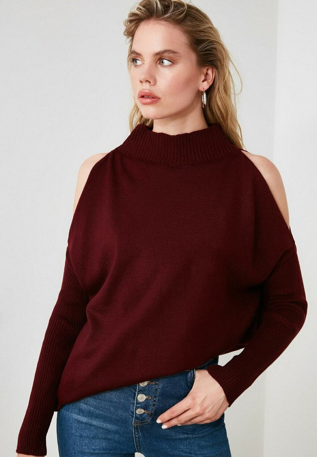 

Вязаный свитер Trendyol, цвет burgundy