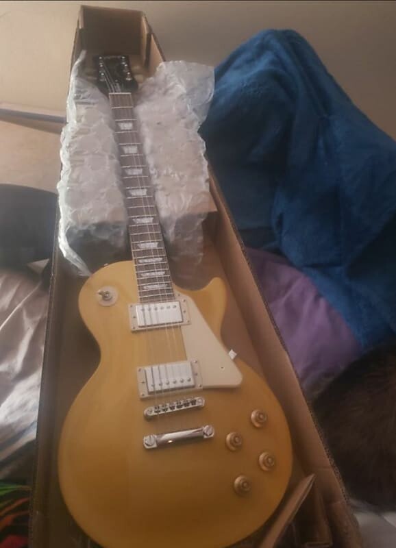 

Электрогитара Epiphone Les Paul Classic Worn 2020 Worn Metallic Gold
