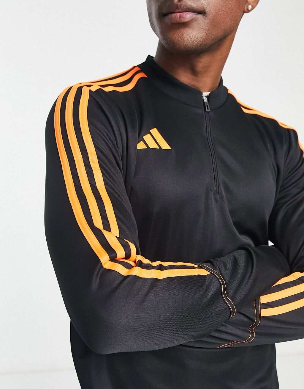 

Черно-оранжевая толстовка на молнии adidas Football Tiro 23 1/4