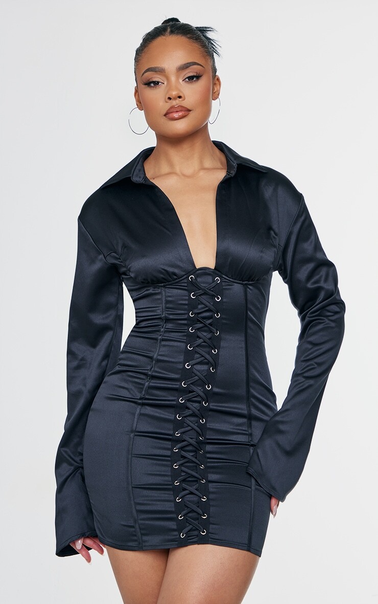 

PrettyLittleThing Черное атласное платье-рубашка на косточках с люверсами и шнуровкой