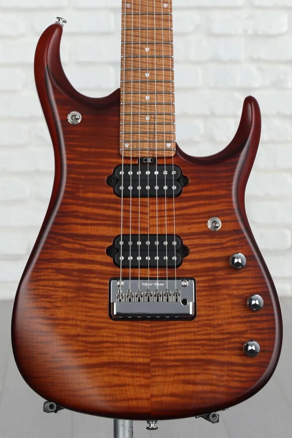 

Новая 7-струнная электрогитара Ernie Ball Music Man JP15 7 — Sahara Burst Flame