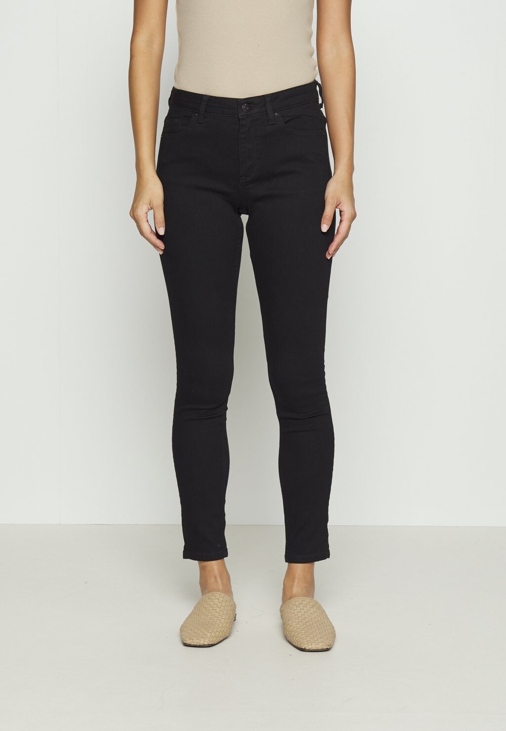 

Джинсы Skinny Fit Esprit
