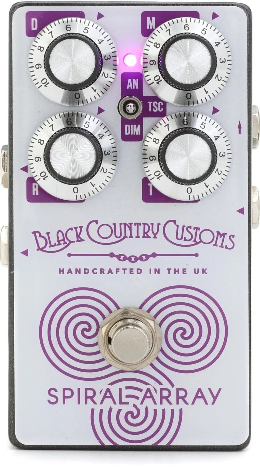 

Новая педаль хоруса Laney Black Country Customs Spiral Array