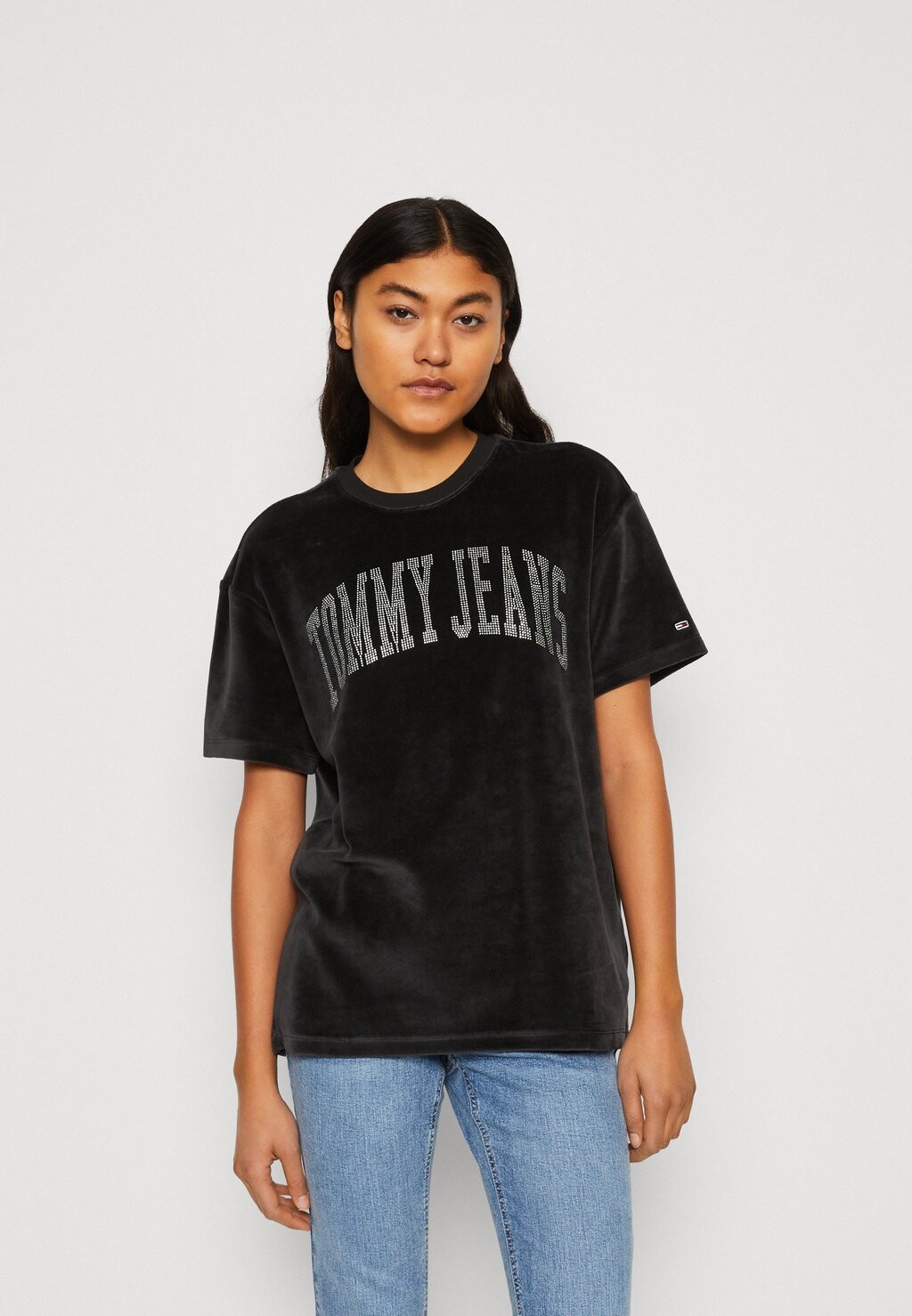 

Футболка с принтом Tommy Jeans, черный