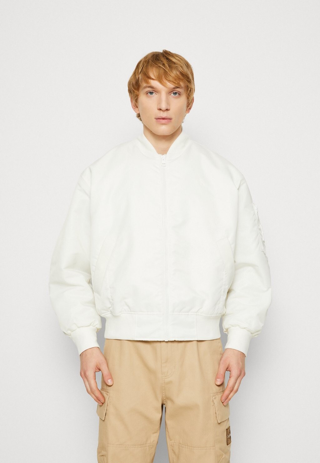 

Бомбер Calvin Klein Jeans