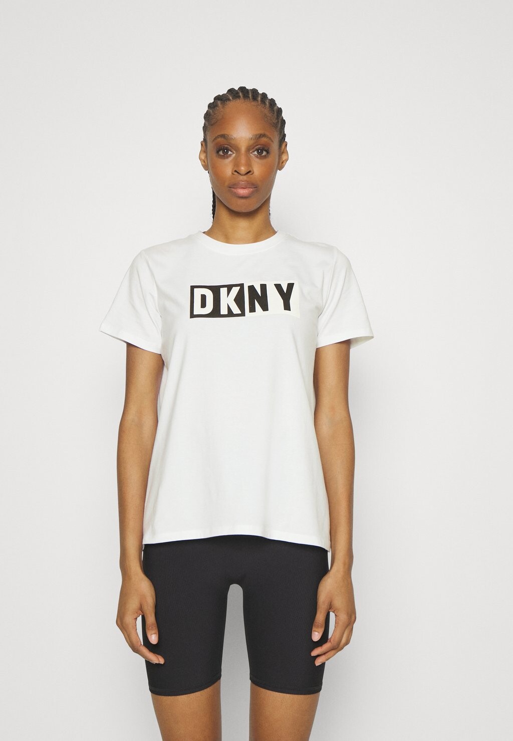

Футболка с принтом DKNY, белый