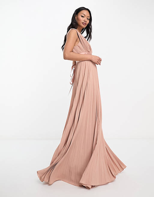 

Плиссированное платье макси цвета мокко с атласным запахом на талии ASOS DESIGN Bridesmaid