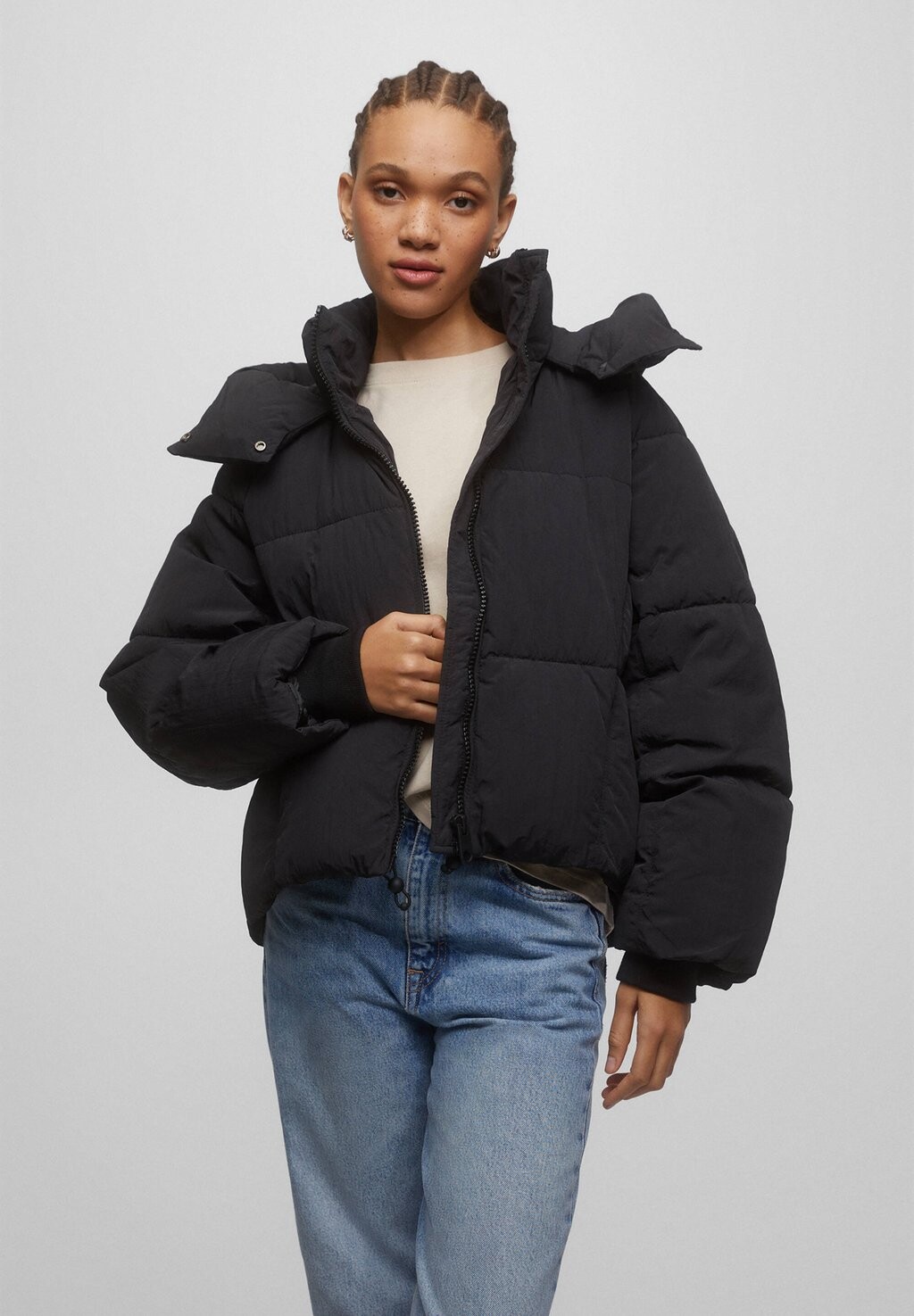 

Зимняя куртка PULL&BEAR