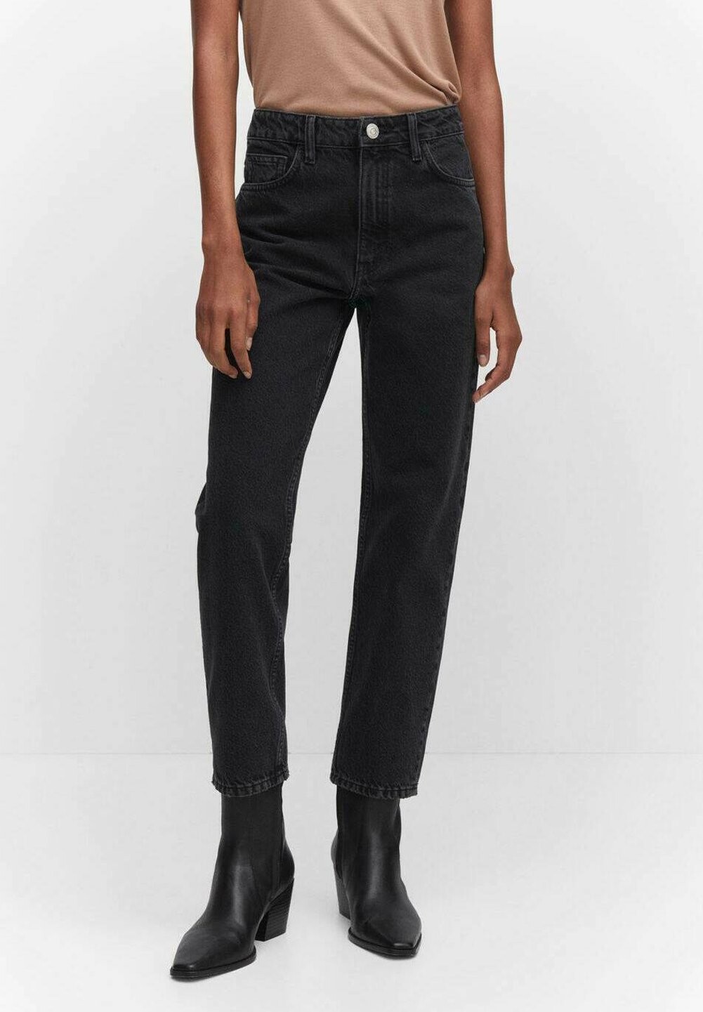 

Джинсы Slim fit Mango