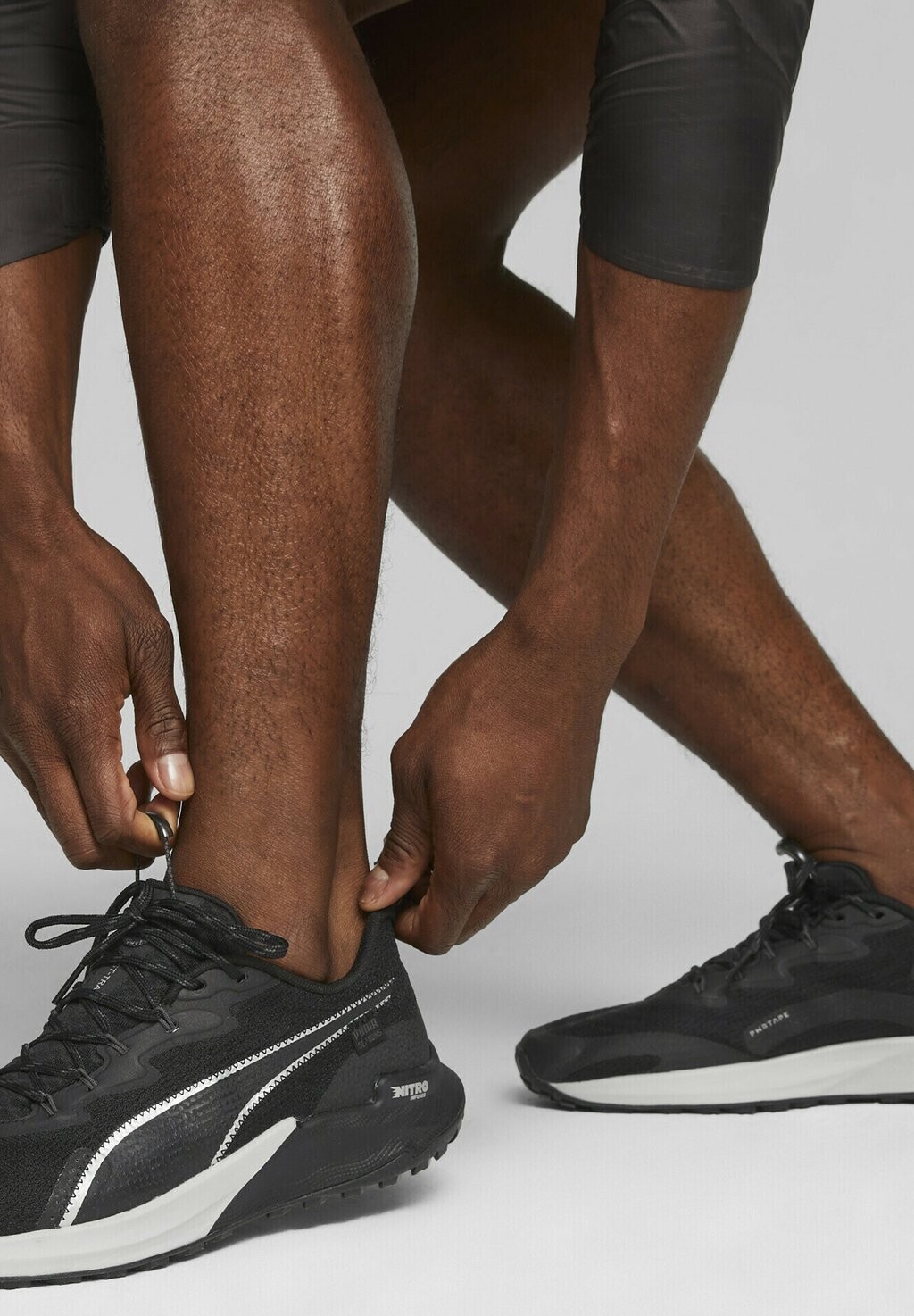 

Походные ботинки Puma