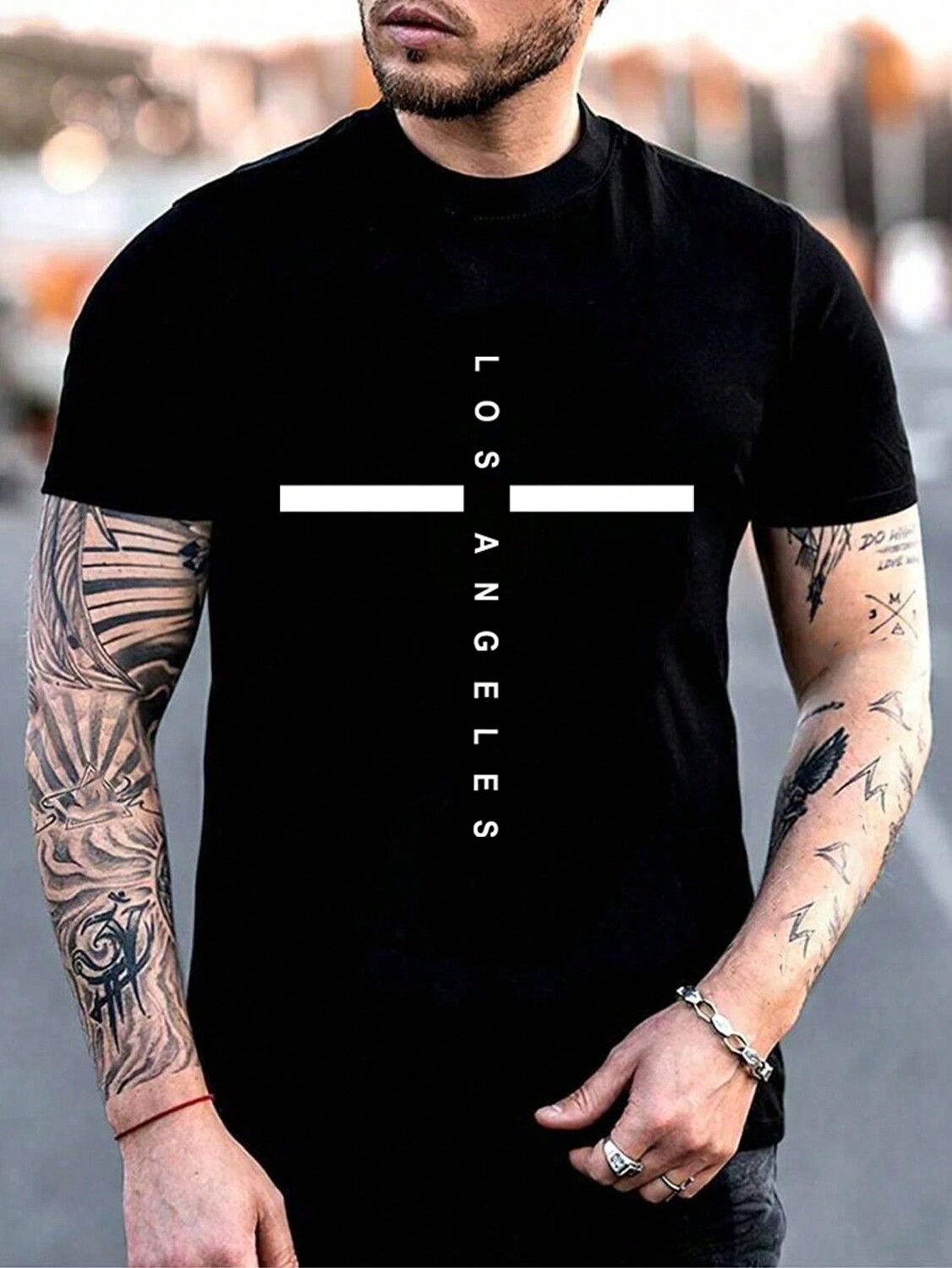 

Футболка мужская Manfinity Homme с круглым вырезом и принтом, черный