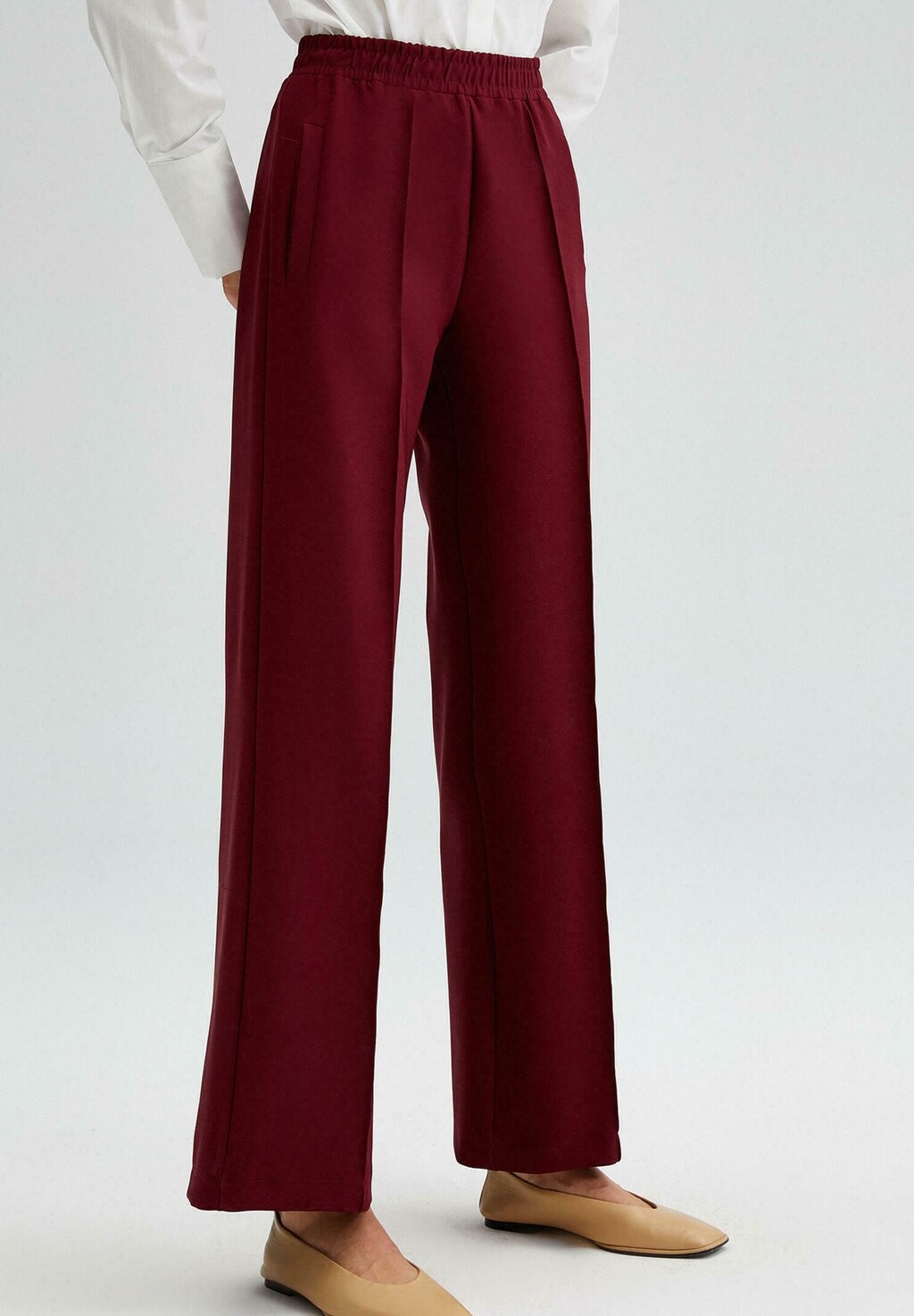 

Брюки Crepe Touché Privé, цвет burgundy