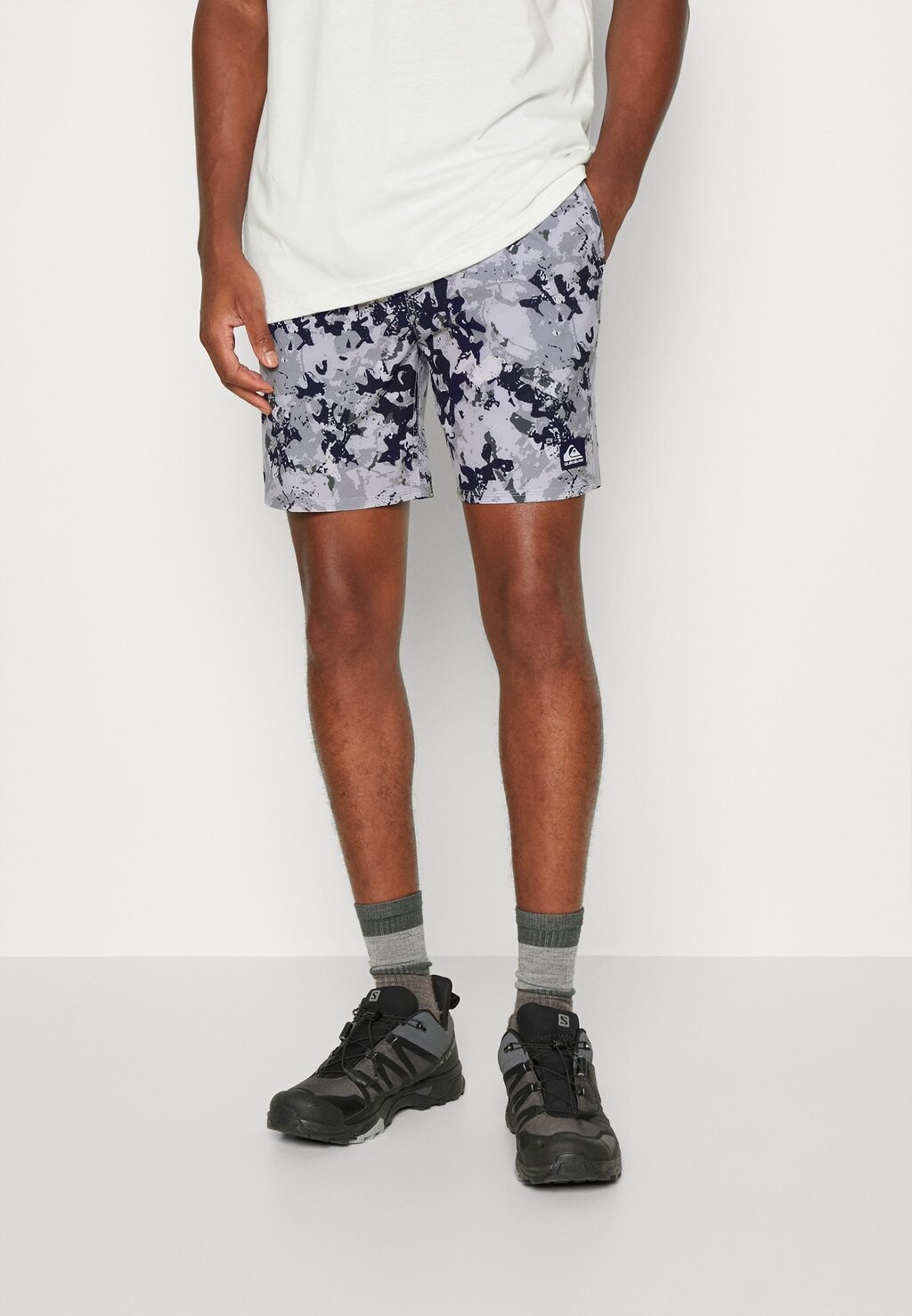 

Шорты Quiksilver