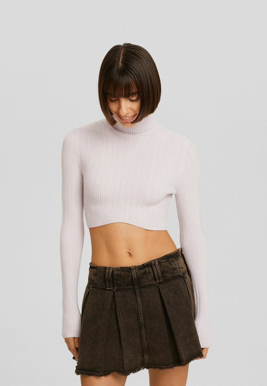 

Свитер High Neck Cropped Bershka, цвет stone