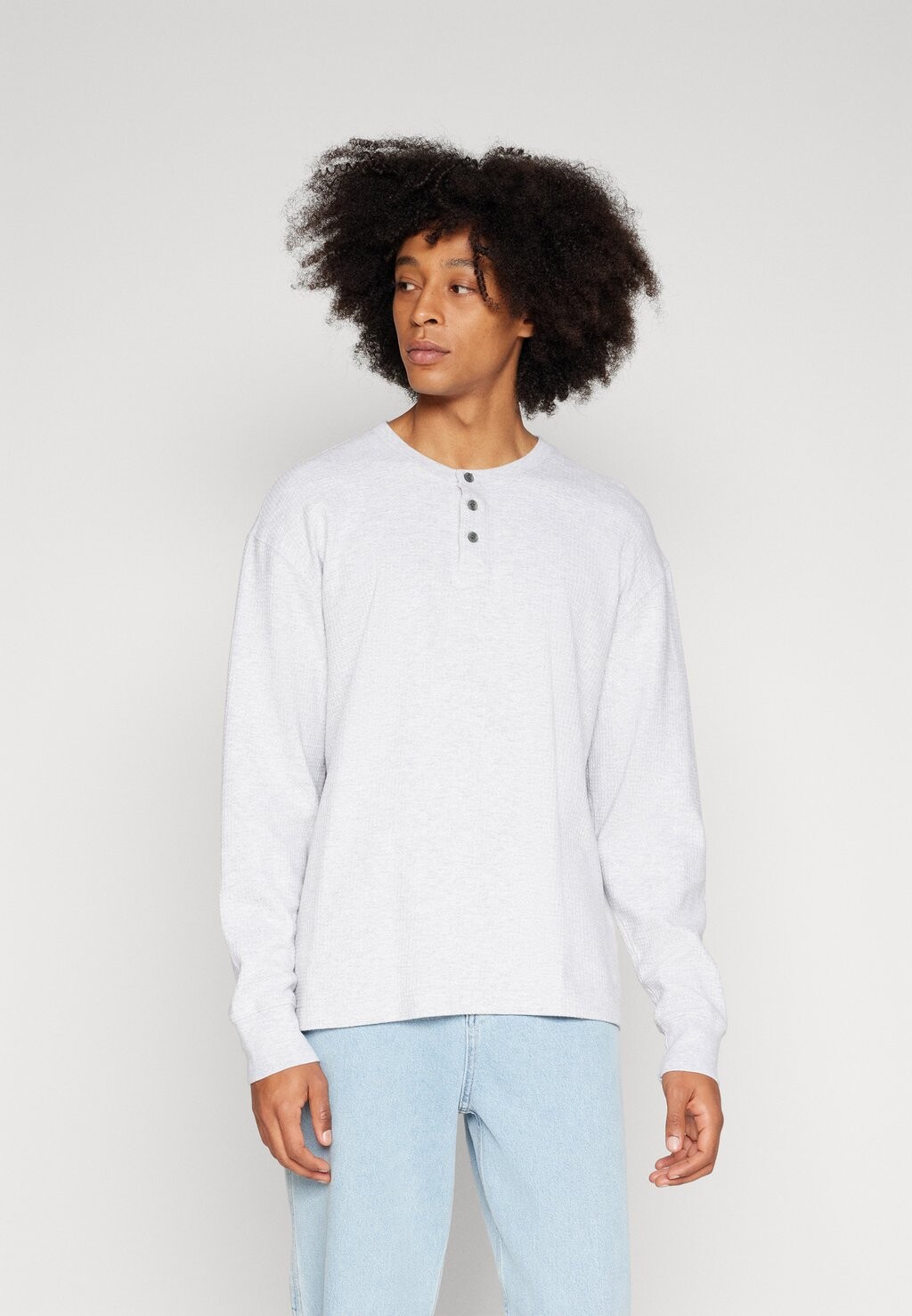 

Футболка с длинными рукавами Long-Sleeve Grid Waffle Henley Abercrombie & Fitch