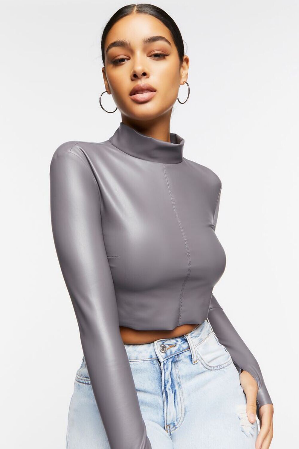 

Укороченный топ из искусственной кожи с воротником-стойкой Forever 21
