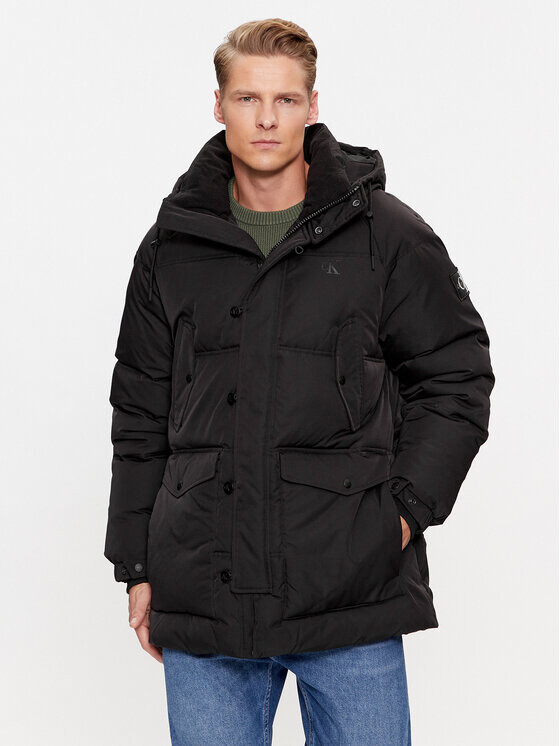 

Пуховик свободного кроя Calvin Klein, черный