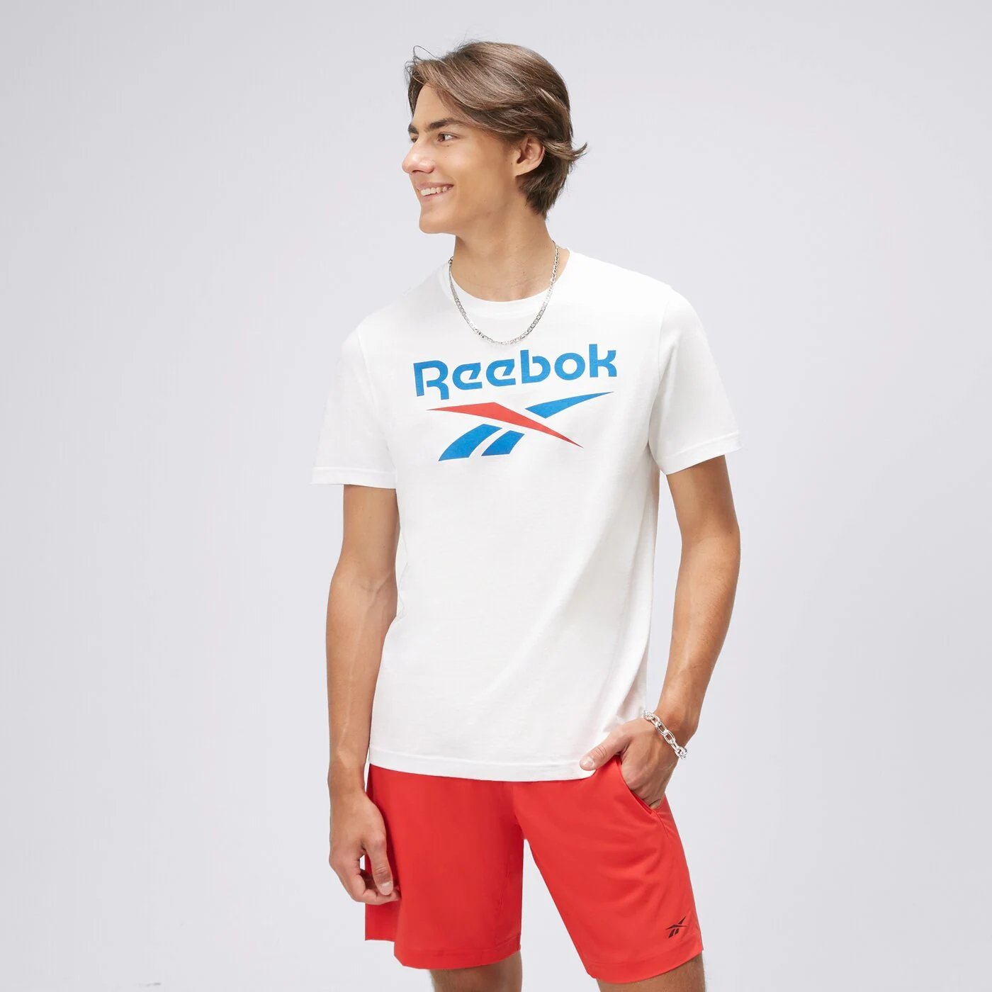 

Футболка Reebok с большим логотипом, белый