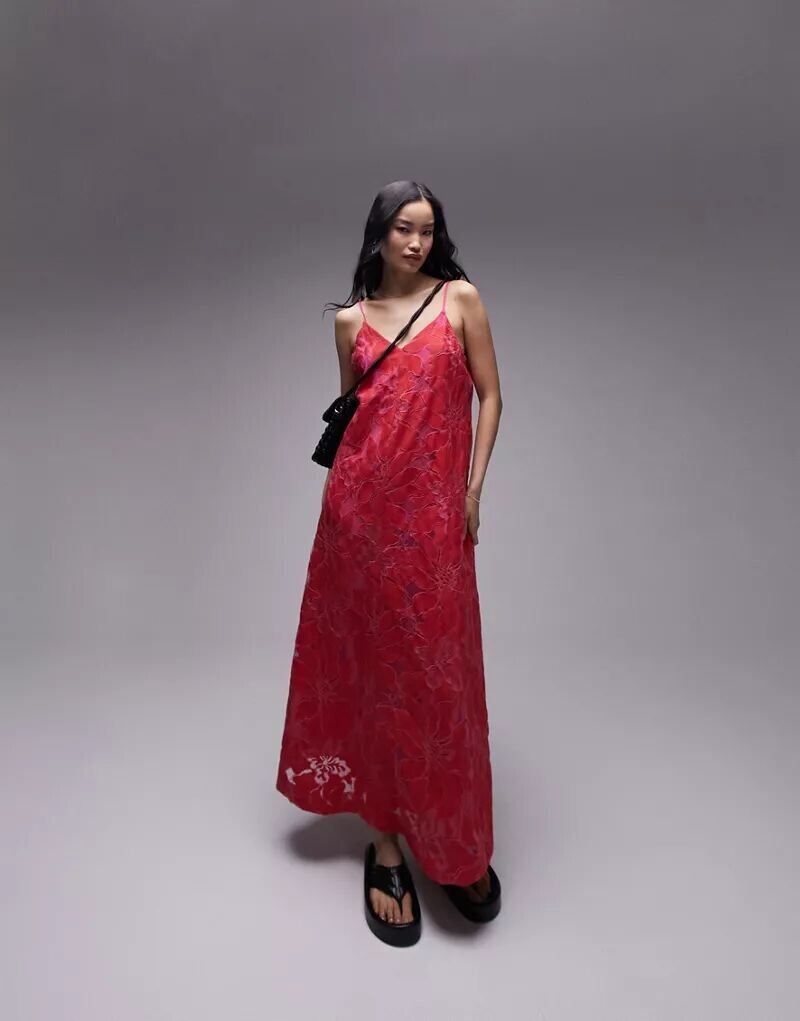 

Красное и розовое кружевное платье макси без шнуровки Topshop