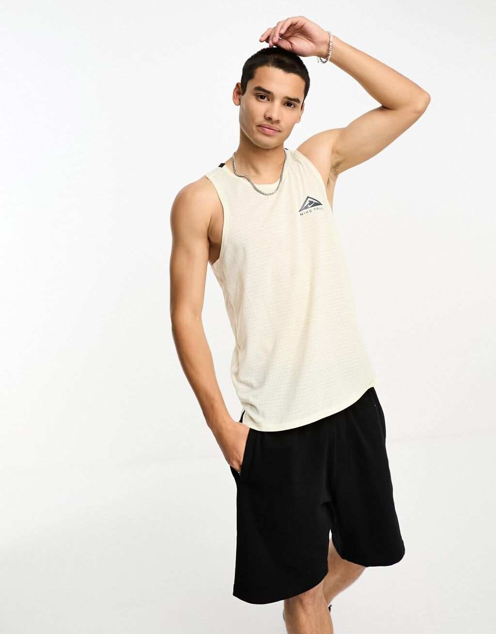 

Белая майка Nike Running Trail DriFit