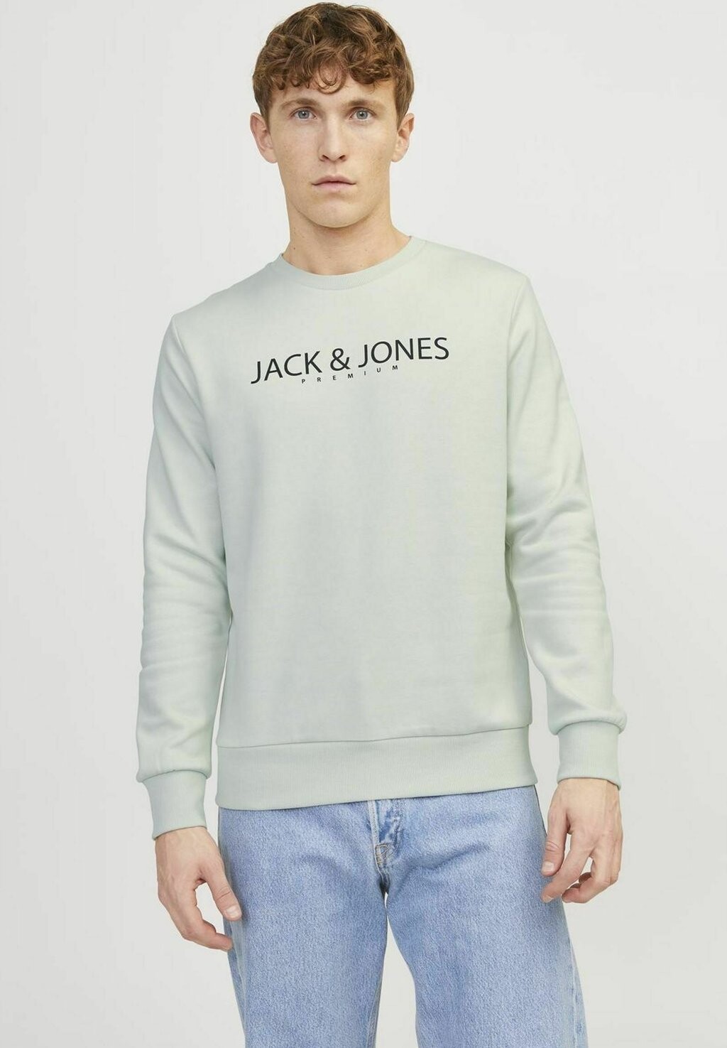 Толстовка MIT RUNDHALS GEDRUCKT Jack & Jones, цвет green tint