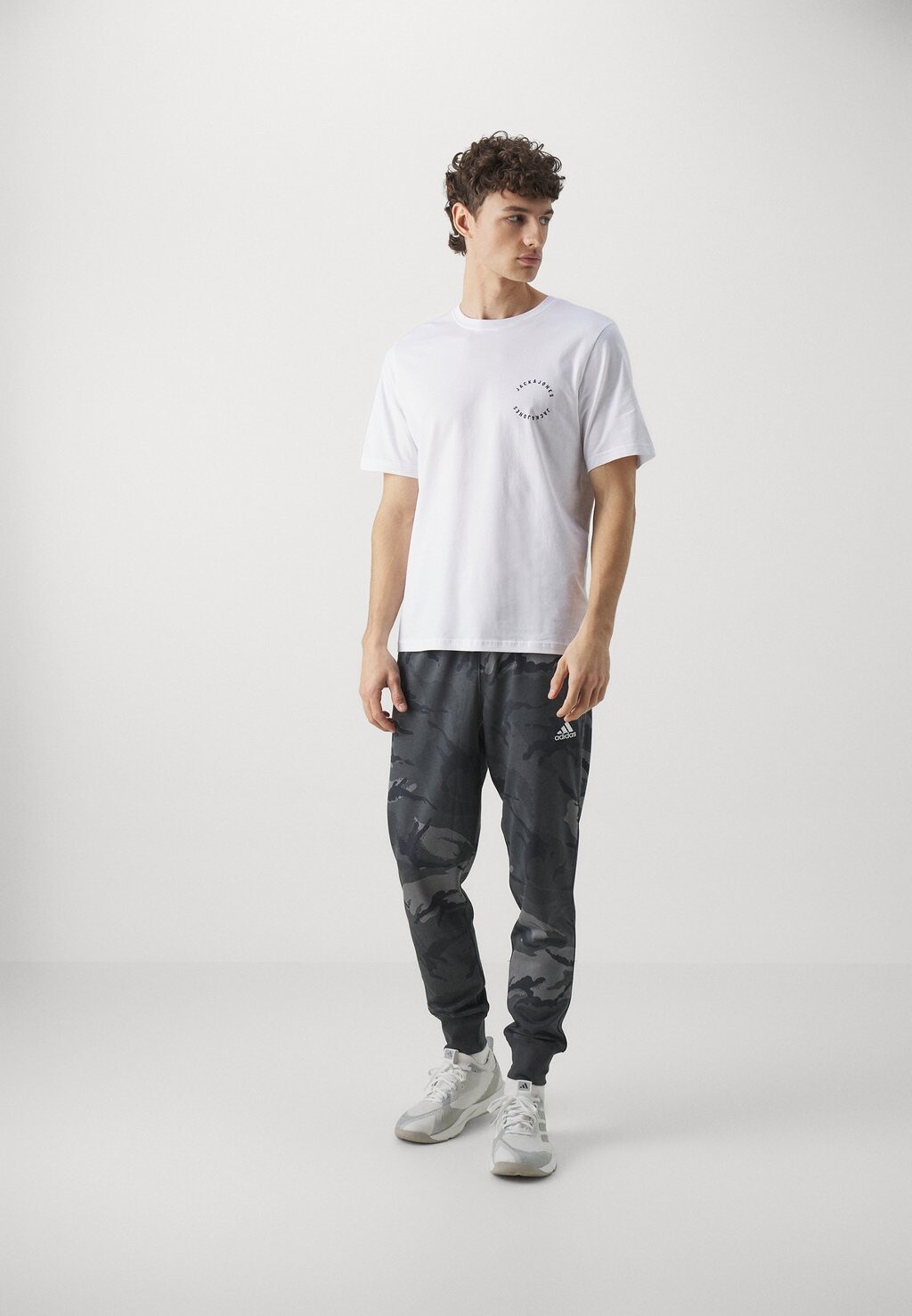 

футболка с принтом Jconafs Tee Crew Neck 3 Pack Jack & Jones, цвет olive branch
