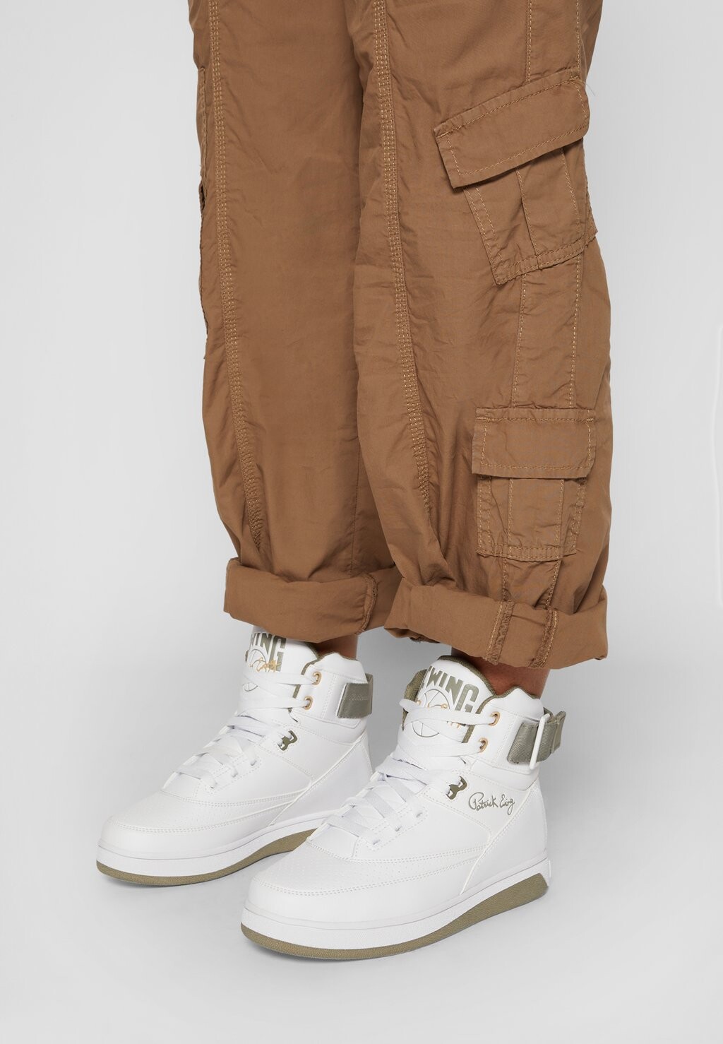 

Высокие кроссовки Ewing