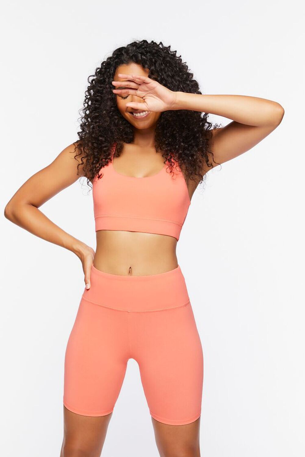 

Байкерские шорты Active с высокой посадкой Forever 21