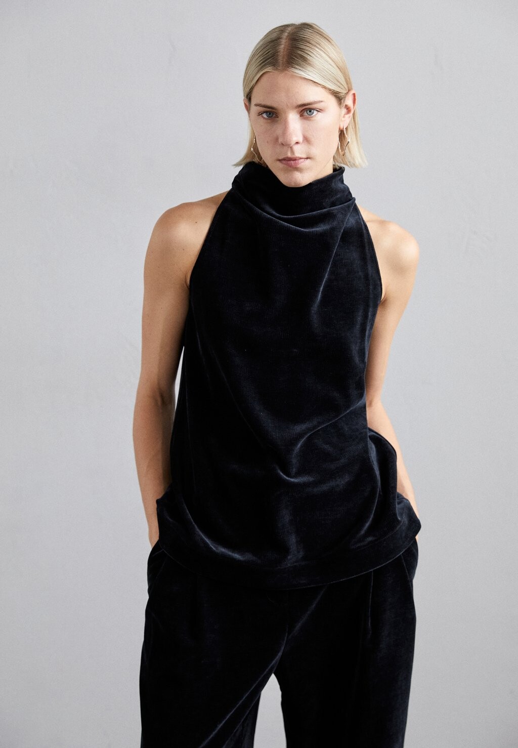 

Топ Mila Proenza Schouler White Label, черный