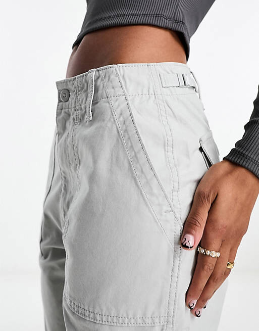 

Светло-серые брюки карго с язычками ASOS DESIGN, Серый