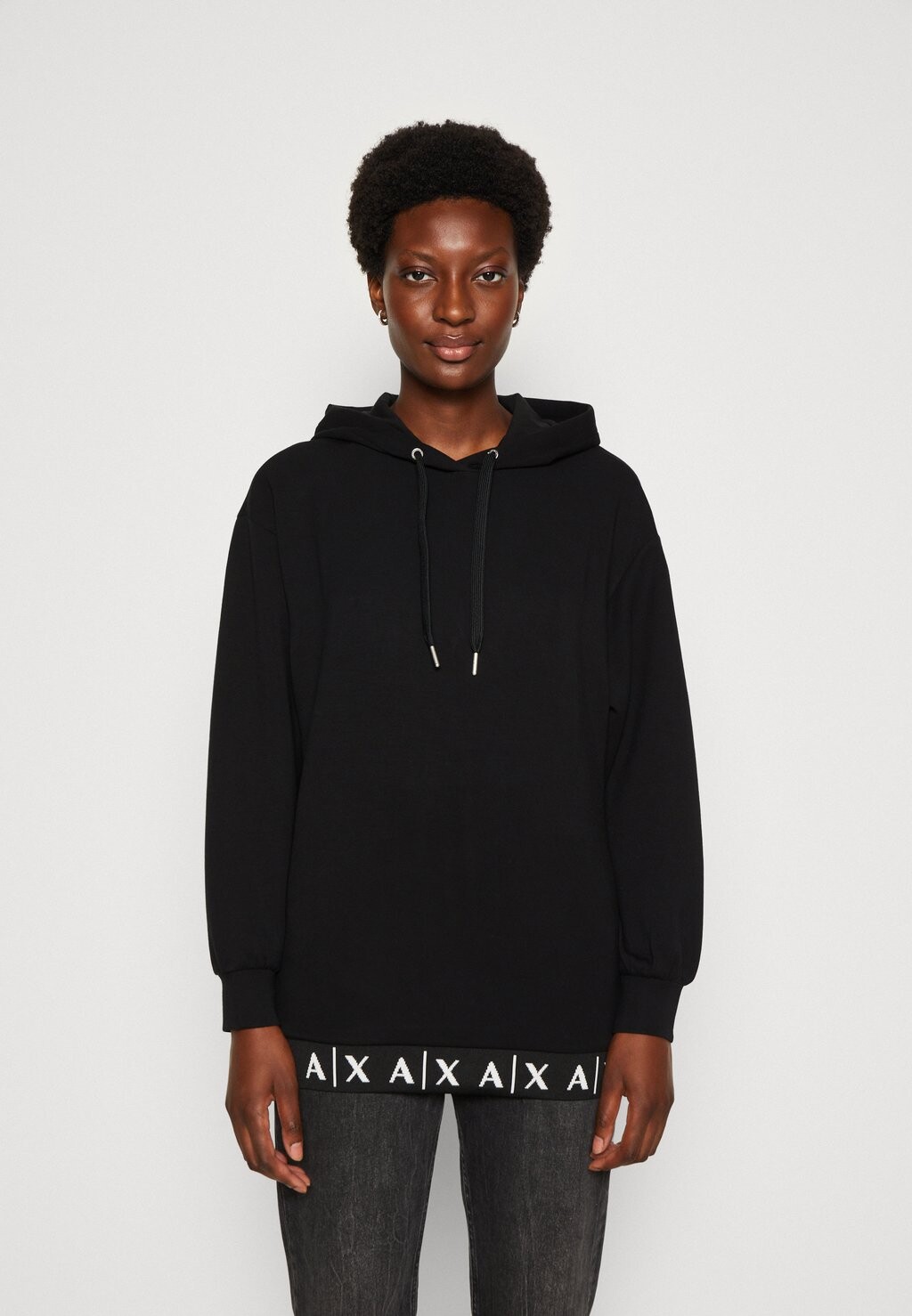 

Толстовка Armani Exchange, черный