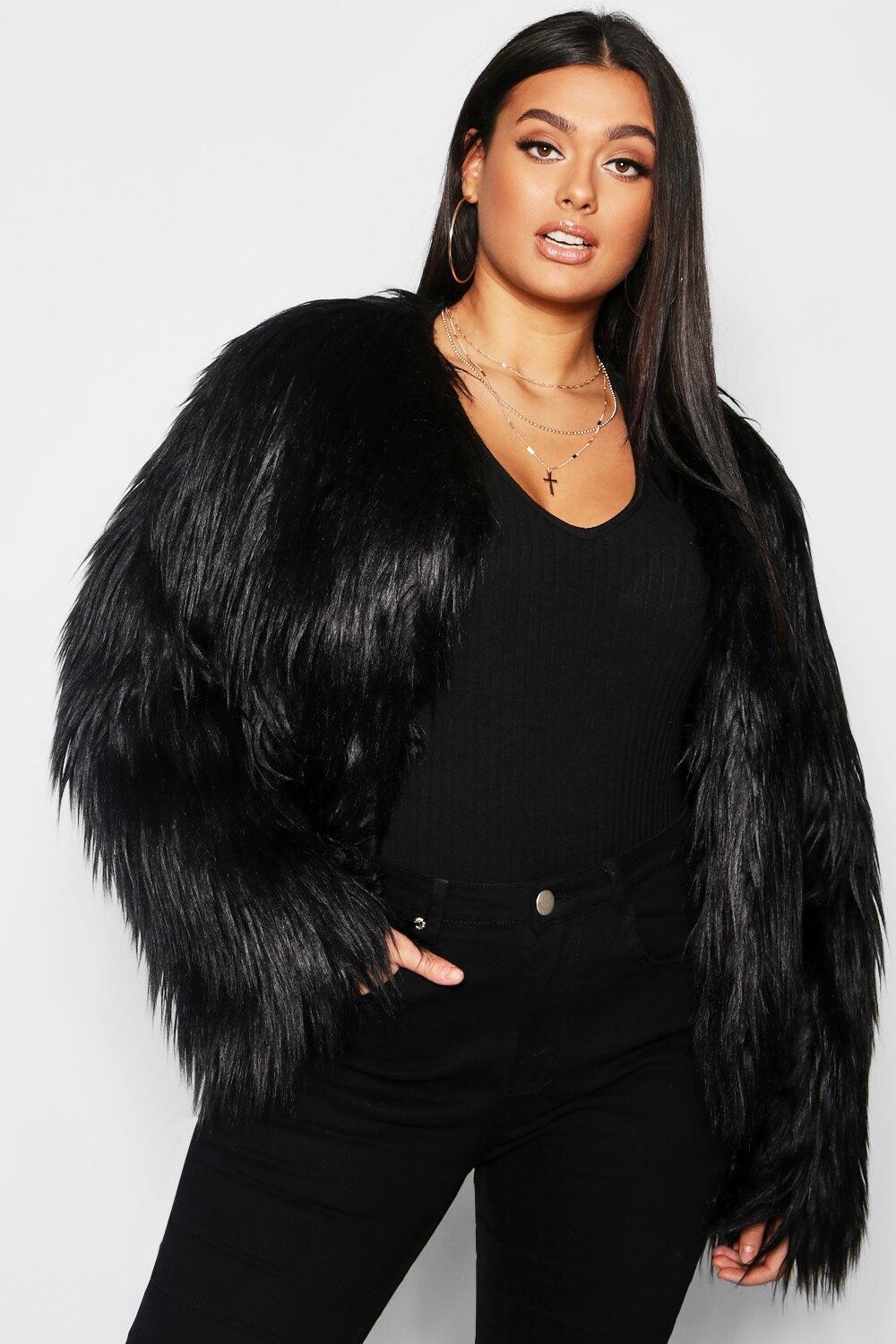 

куртка из искусственного меха Boohoo, черный